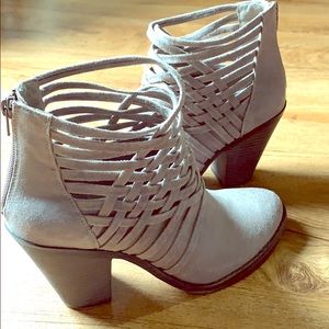 Fergalicious by Fergie booties